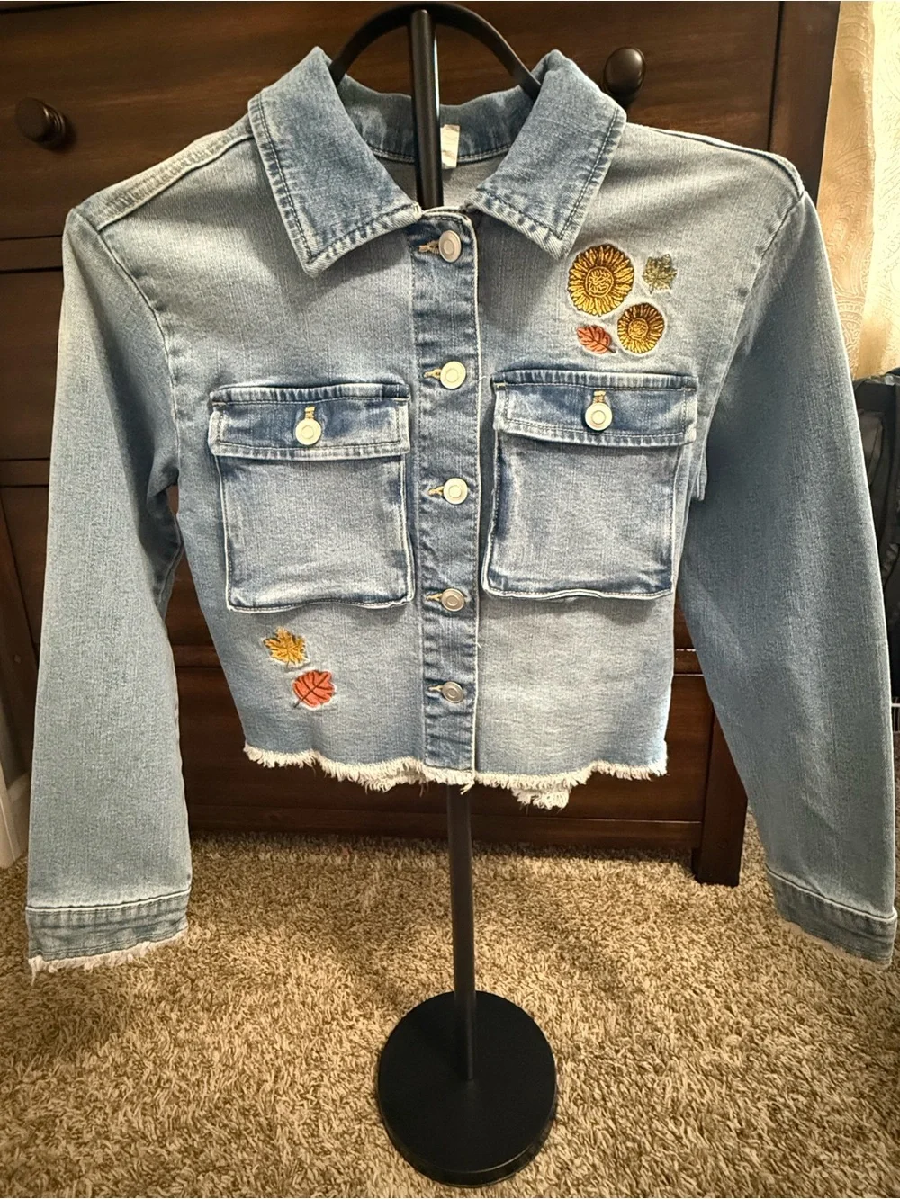 Light Blue Embroidered Cropped Denim Jacket -‎ Evsie Girls